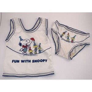Child’s Vintage Snoopy And Friends Top & Panty Vintage 1965 Rocky Mount Co XS